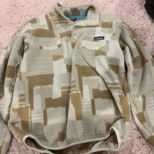 Patagonia pull over